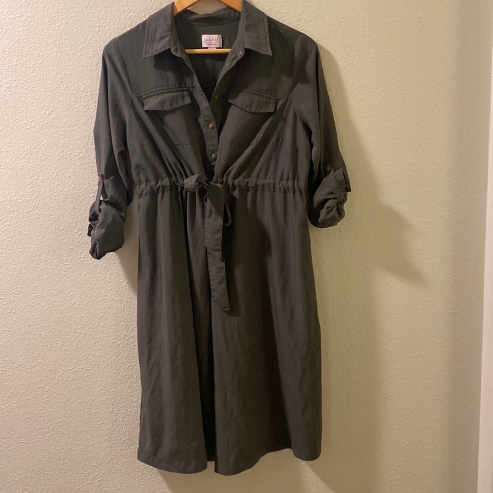 Maternity dress, button and tie front, size Small